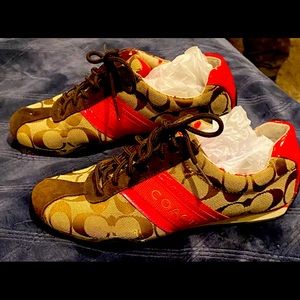 Coach shoes size 5